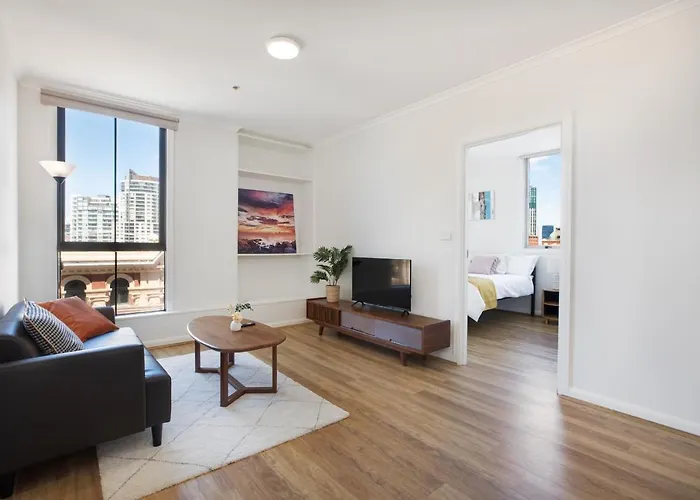 Vintage Charm 2 Bed Apt Near Flinders Station